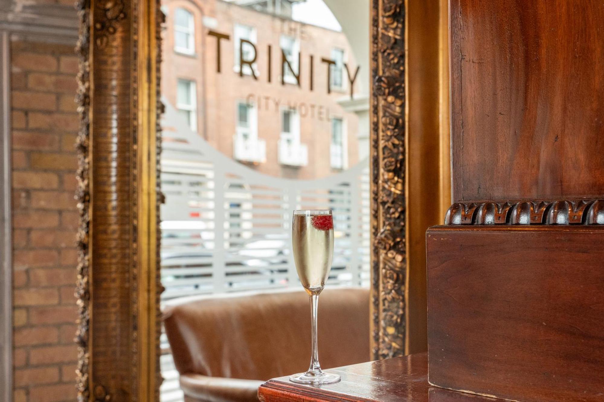 The Trinity City Hotel Δουβλίνο Εξωτερικό φωτογραφία
